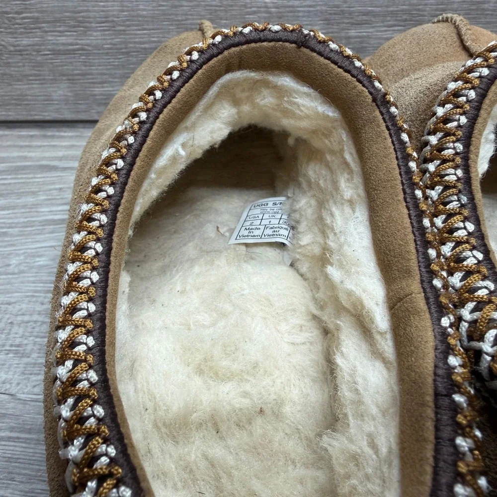 UGG Tasman II Big Kid's Slippers Size 2 Chestnut 1019066K Slip On Comfort